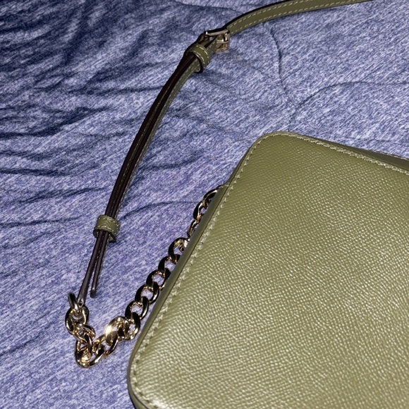 Well kept like new! MK purse forest green - Picture 3 of 6